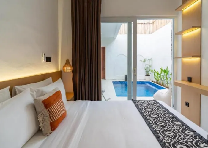 Nivara 1 Uluwatu 2 *